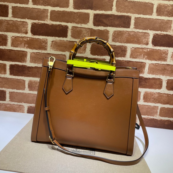 G*u*i diana medium tote bag