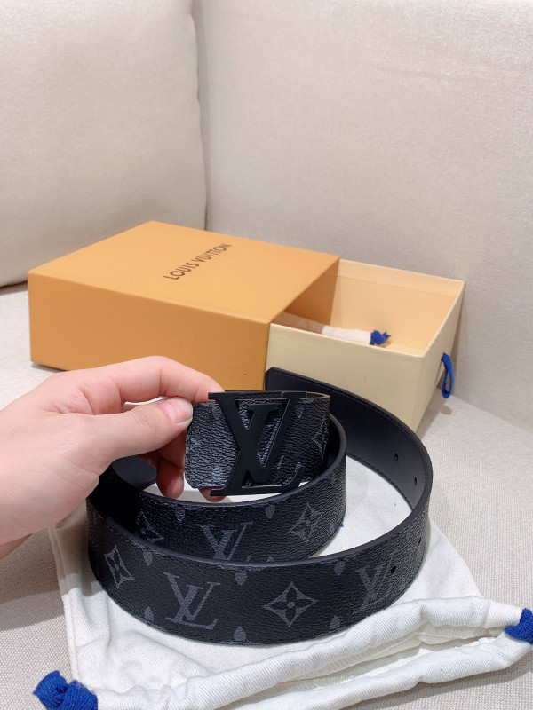 l0*is V*t0n belt
