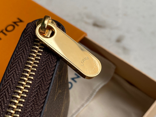 l0*is V*t0n zippy coin purse