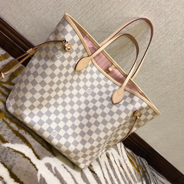l0*is V*t0n neverfull mm