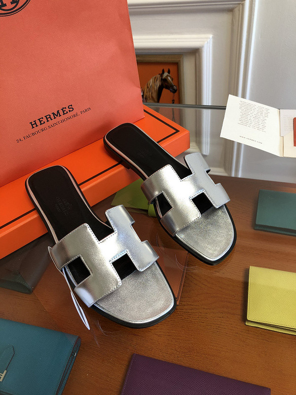 H**mes sandal