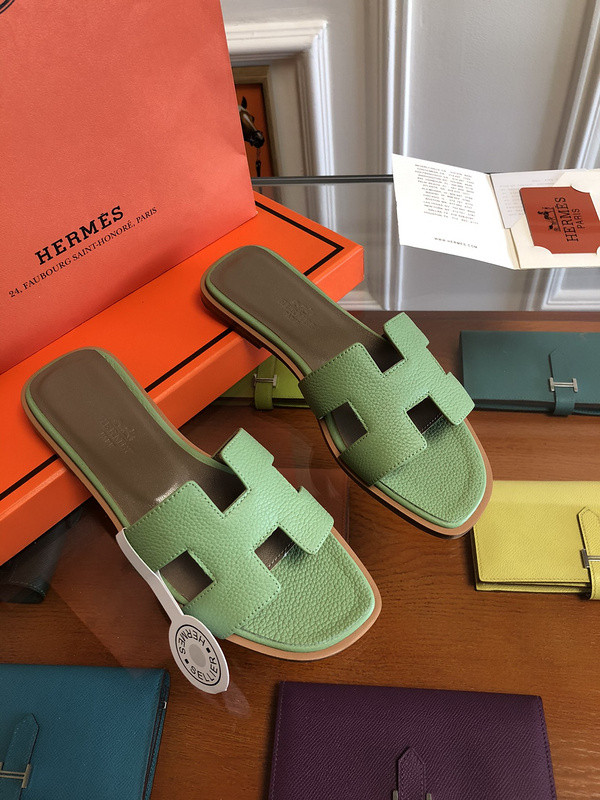 H**mes sandal
