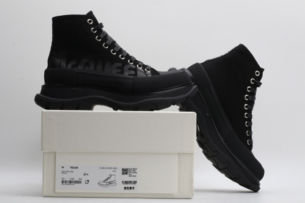 ale*d*r M*Q*en tread slick boot