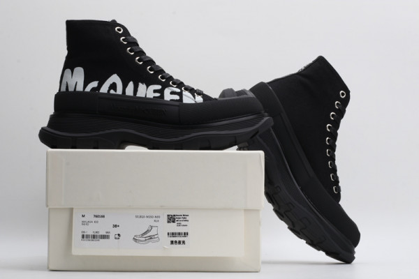 ale*d*r M*Q*en tread slick boot