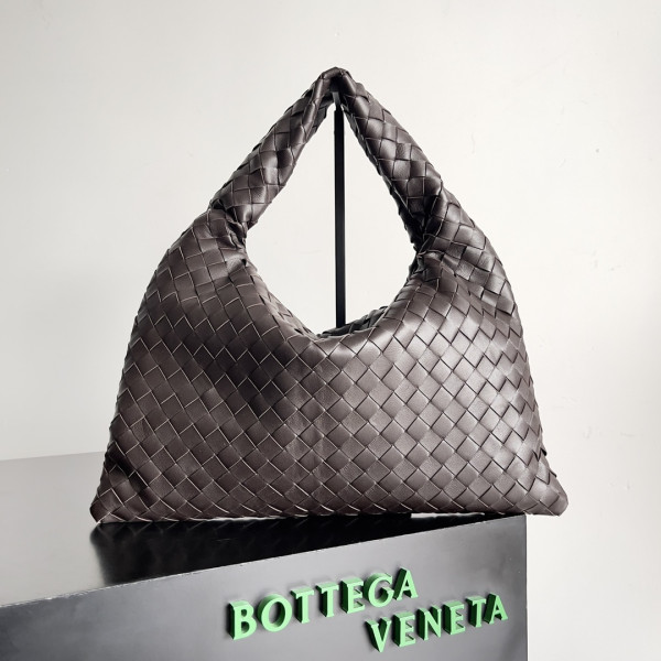bo*te*ga Ve*ne*ta small hop