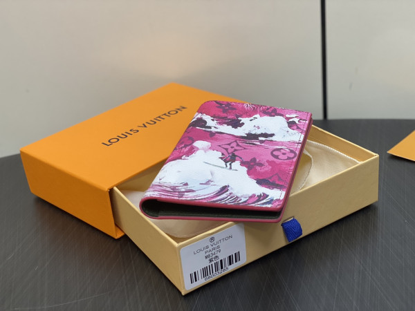 l0*is V*t0n passport cover-10*14*2.5cm