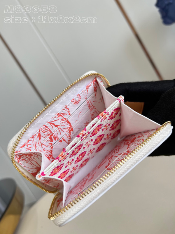 l0*is V*t0n slender wallet-11*8.5*2cm