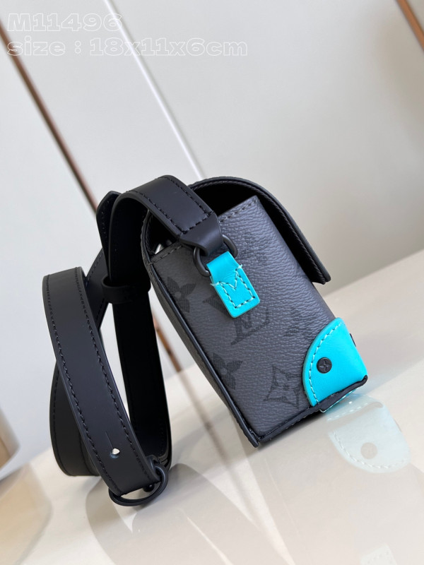 l0*is V*t0n steamer wearable wallet-18*11*6.5cm