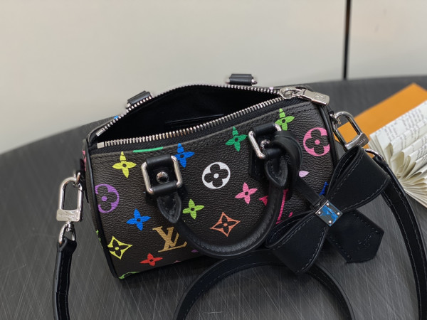 l0*is V*t0n nano speedy-16-10-7.5cm